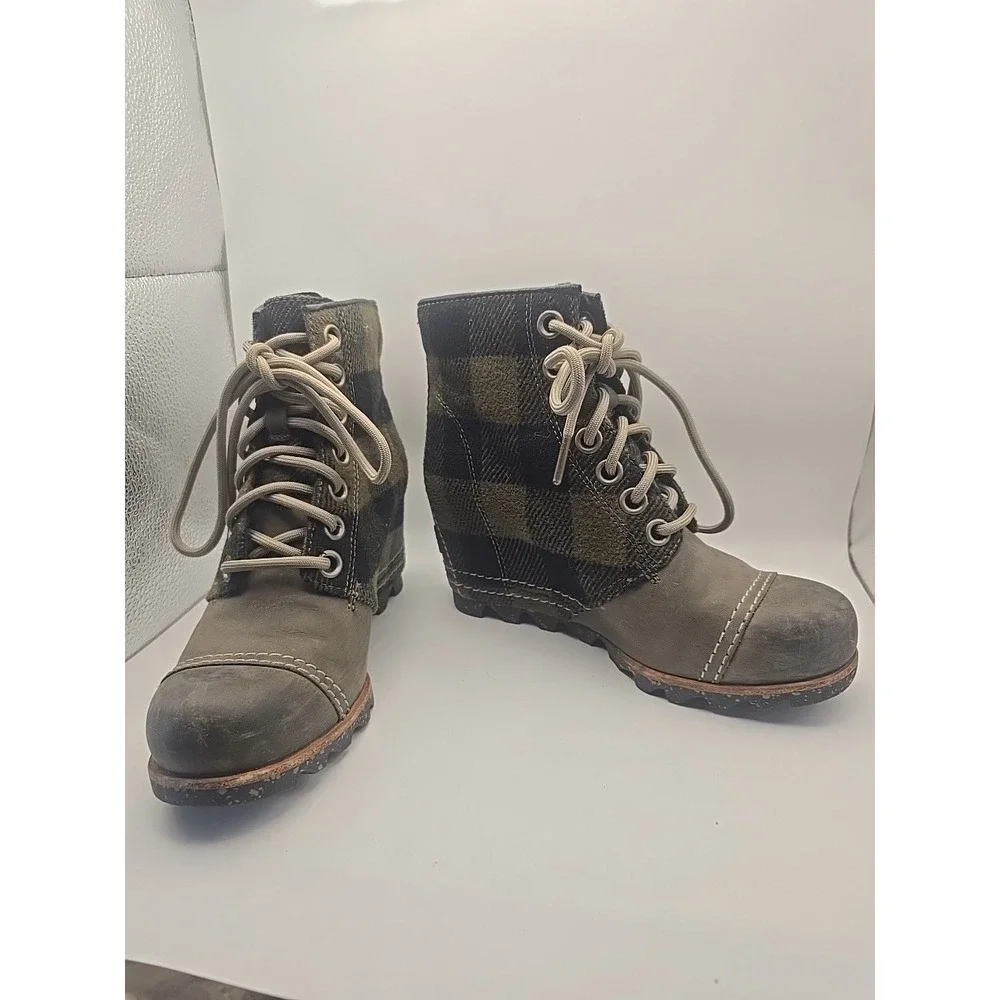 Sorel Buffalo Check Plaid PDX Wedge Boots Bootie Olive Green Women's Size Size 6